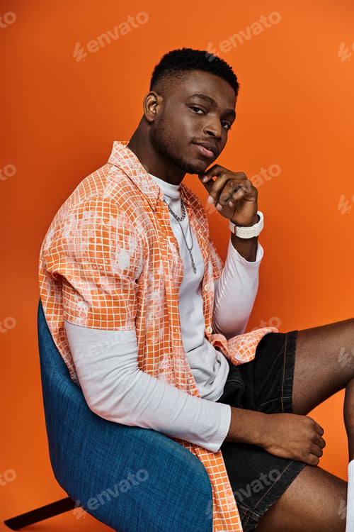 Preview: The Stylish Man in Orange