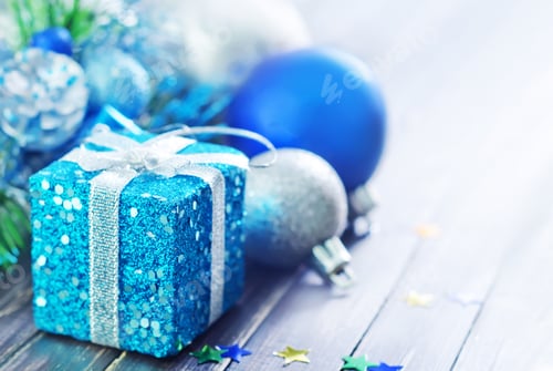 Preview: Sparkling Christmas Gift and Blue Christmas Decorations