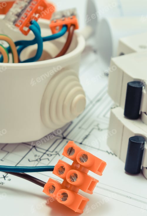Preview: Components for electrical installations and diagrams of house