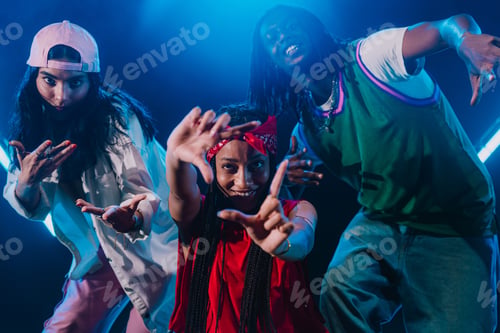 Preview: Group of hip hop dancer dancing together.