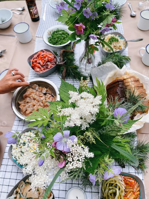 Preview: Picnic