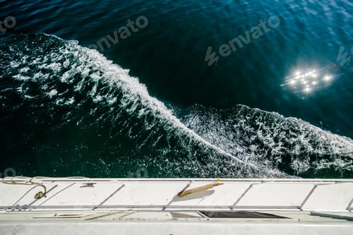Preview: Waves Background Created but A big Boat