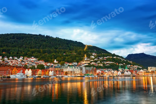 Preview: Bergen harbor at dusk