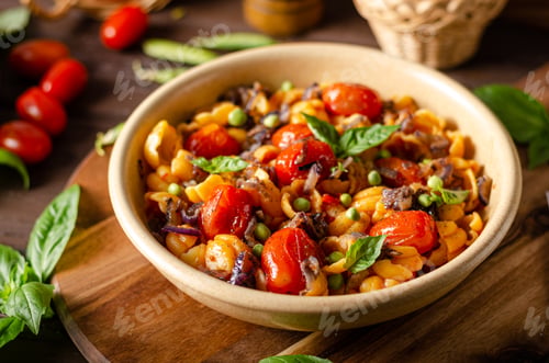 Preview: Corn paste with roasted tomatoes and fresh peas and onion
