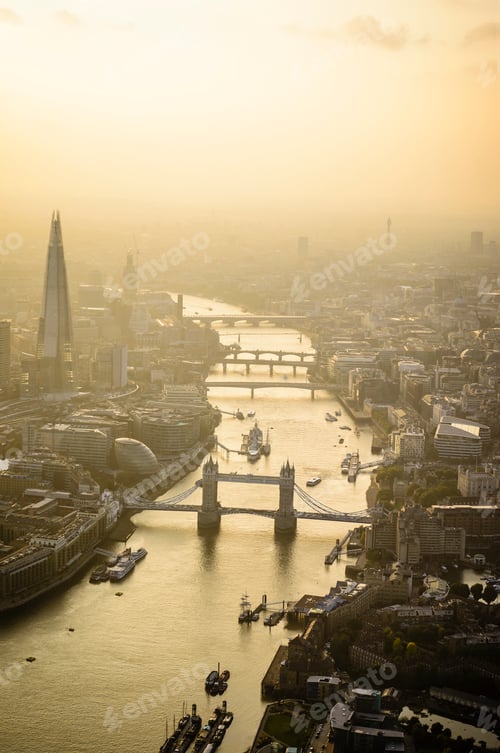 Preview: Aerial view of London cityscape and river, England