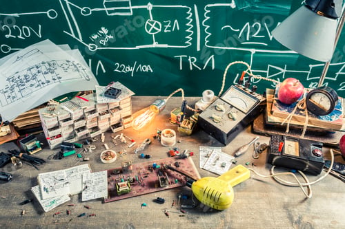Preview: Old electronics workplace in school lab on old wooden table
