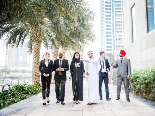 Preview: Business team in Dubai