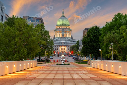 Preview: Madison, Wisconsin, USA state Capitol Building