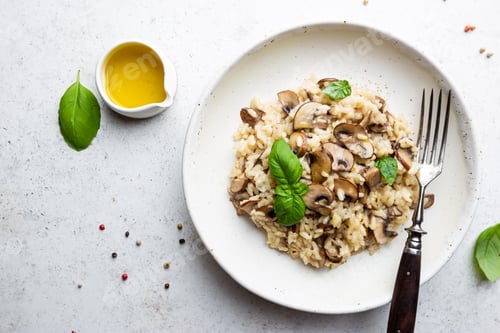 Preview: Risotto with mushrooms in a plate
