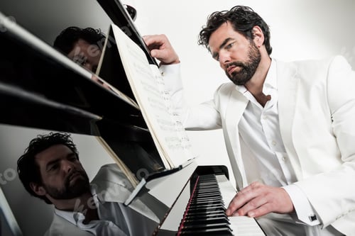 Preview: man with piano