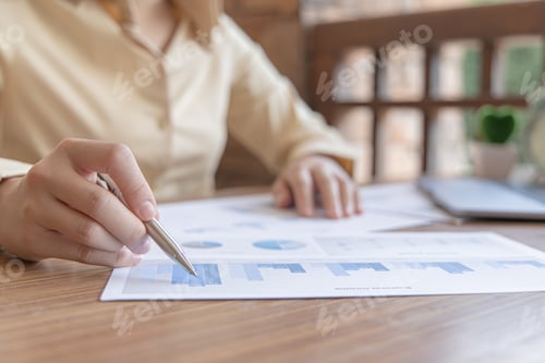 Preview: Analyzing Business Data at the Office Workplace