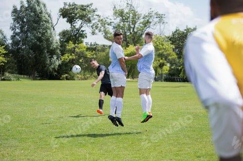 Preview: Football player taking a penalty shot