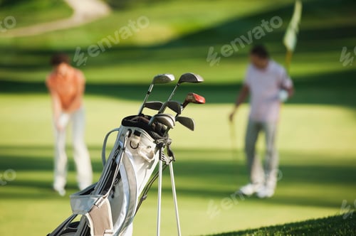 Preview: Italy, Kastelruth, Golfers playing golf on golf course