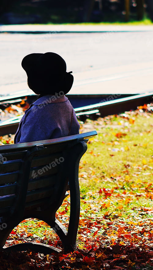 Preview: Waiting