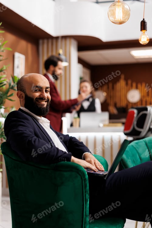 Preview: Guest prepares for business meeting