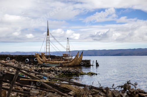 Preview: Traditional totora reed boat at Isla del Sol on Titicaca lake