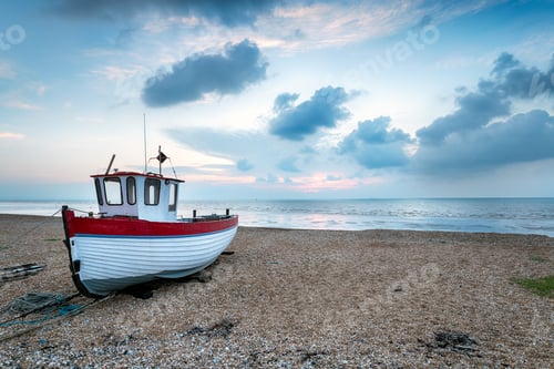 Preview: Boat on the Beach