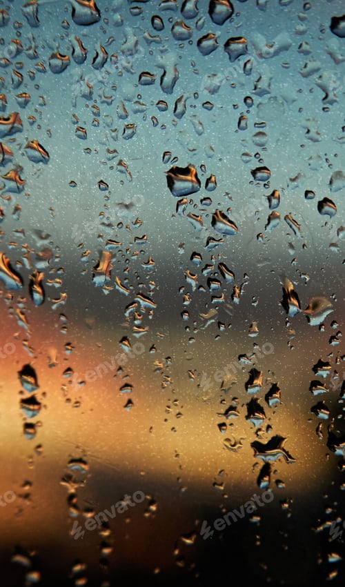 Preview: Water drops on the glass