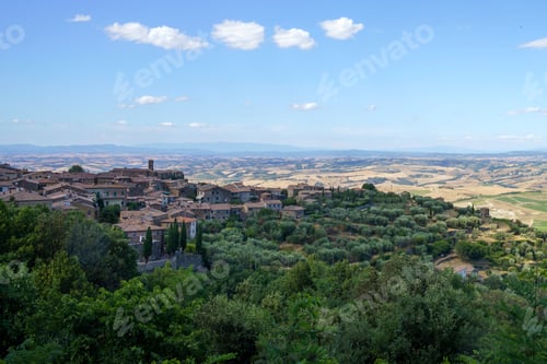 Preview: Rural landscape near Montalcino,Siena, Tuscany