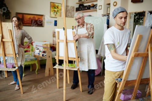 Preview: Drawing in art-studio