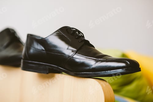 Preview: Elegant dark colored men shoes
