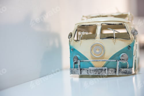 Preview: Vintage car model