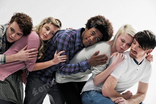Preview: 5 young people supporting each other
