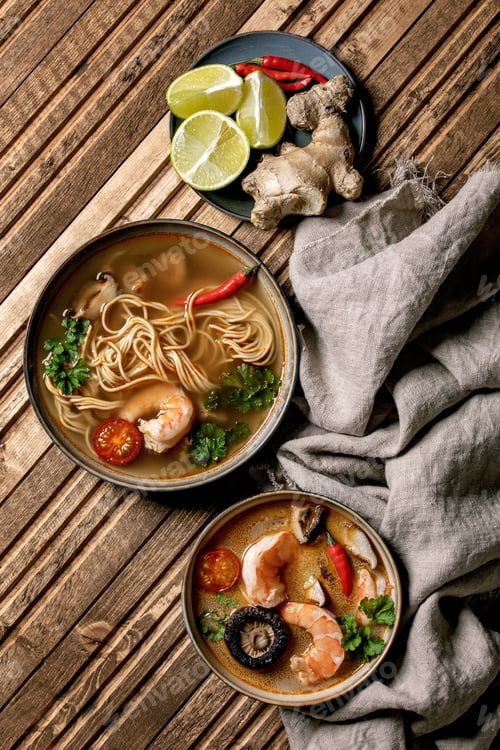 Vista previa: Dos sopas asiáticas picantes