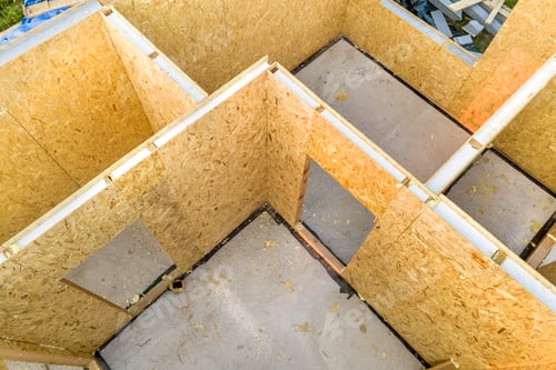 Preview: Construction of new and modern modular house. Walls made from composite wooden sip panels