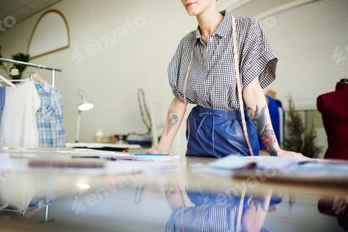 Preview: Young dressmaker