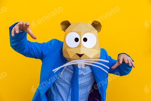 Preview: Cool man wearing 3d origami mask