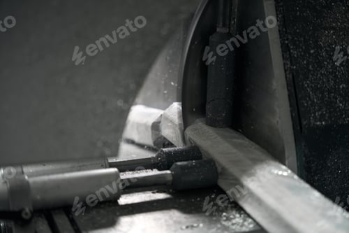 Preview: Processing of metal profile to certain length