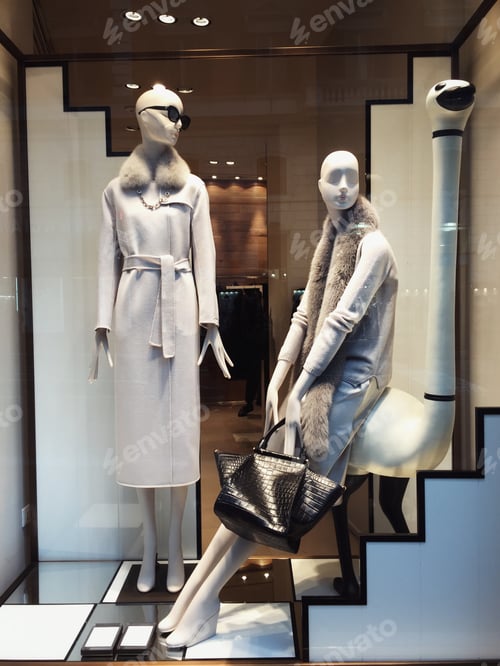 Preview: Italian fashion retail shop in Rome