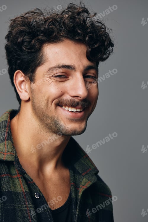 Preview: Face man copyspace handsome background portrait smile natural shirt fashion trendy hipster