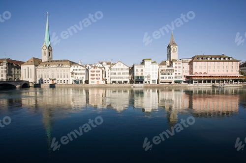 Preview: Architecture and the river limmat in zurich