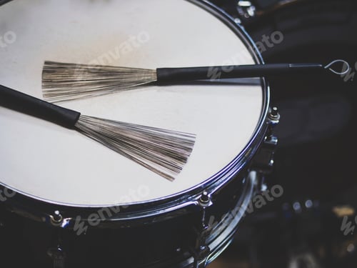 Preview: Drums with wire brushes