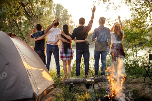Preview: close friends are ready to support each other in difficult situations