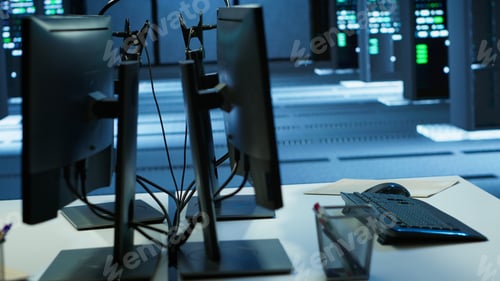 Preview: Computers in server farm used to ensure optimal performance