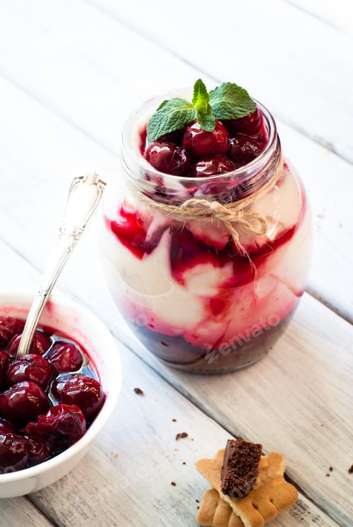Preview: Sweet cherry cheesecake