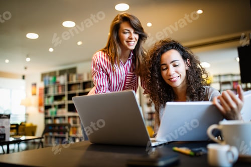 Preview: Student studying brainstorming library friends teamwork concept