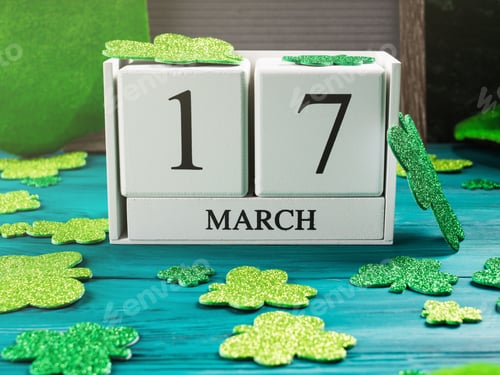 Preview: St Patricks Day date 17 march on wooden calendar