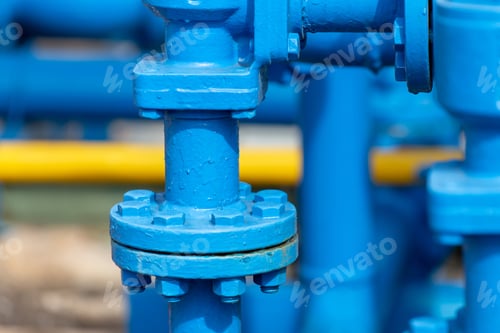 Preview: Valves at gas plant
