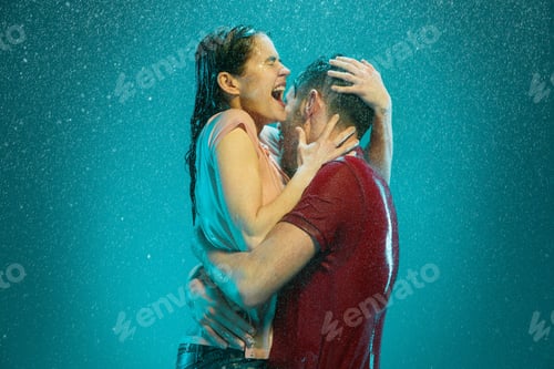 Preview: The loving couple in the rain
