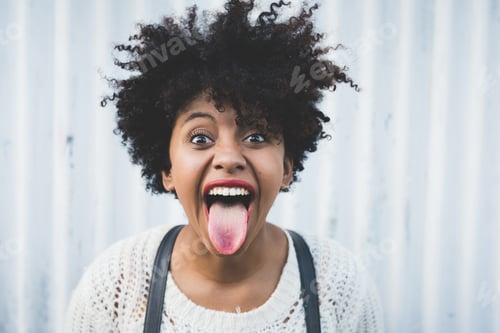 Preview: Portrait black woman smiling outdoor