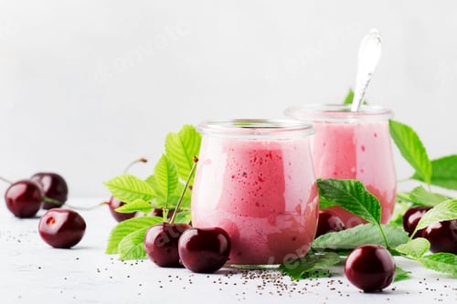 Preview: Pink cherry smoothies with fresh red berry