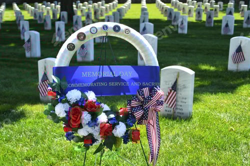 Preview: Memorial Day Grave Markers With American Flags