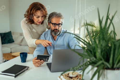 Preview: Enjoying the ease of settling all their payments online