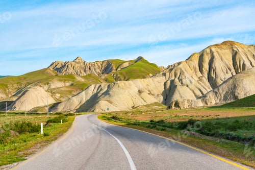 Preview: Asphalt highway in mountainous area