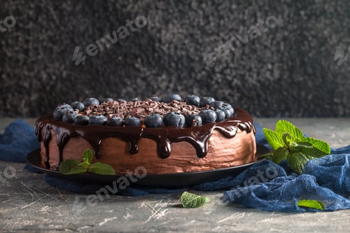 Preview: chocolate cake with blueberry