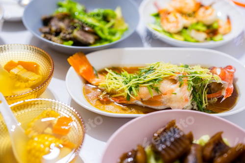 Preview: Asian family dinner at home
